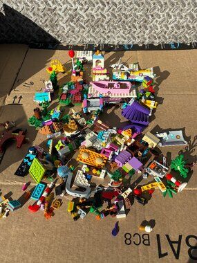 LEGO Friends Bulk Lot Assorted Building Bricks Pieces